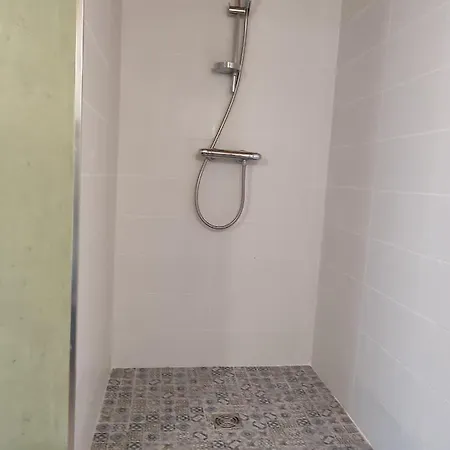 Avec Piscine Et Belle Vue Proche Des Plages Et Commerces Porticcio (Corsica)