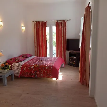 Avec Piscine Et Belle Vue Proche Des Plages Et Commerces Porticcio (Corsica)