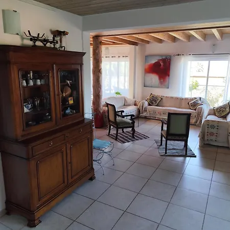 Avec Piscine Et Belle Vue Proche Des Plages Et Commerces * Porticcio (Corsica)