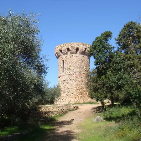 Avec Piscine Et Belle Vue Proche Des Plages Et Commerces Villa *