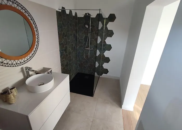 Avec Piscine Et Belle Vue Proche Des Plages Et Commerces Porticcio (Corsica)