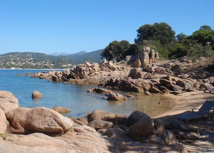 Avec Piscine Et Belle Vue Proche Des Plages Et Commerces * Porticcio (Corsica)