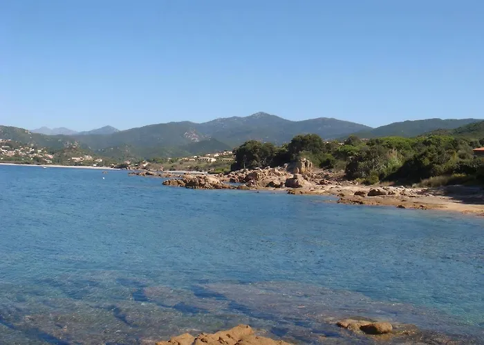 Avec Piscine Et Belle Vue Proche Des Plages Et Commerces