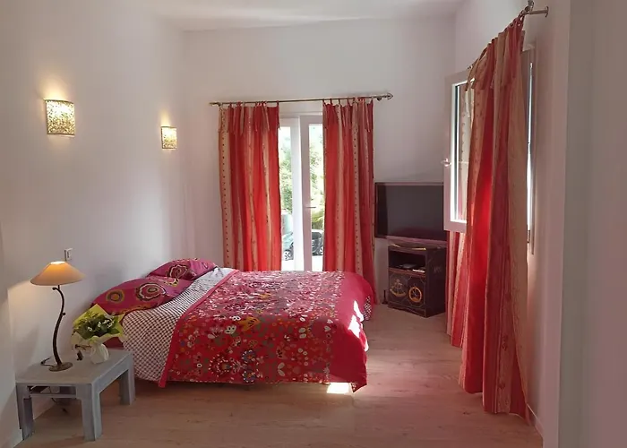 Willa Avec Piscine Et Belle Vue Proche Des Plages Et Commerces