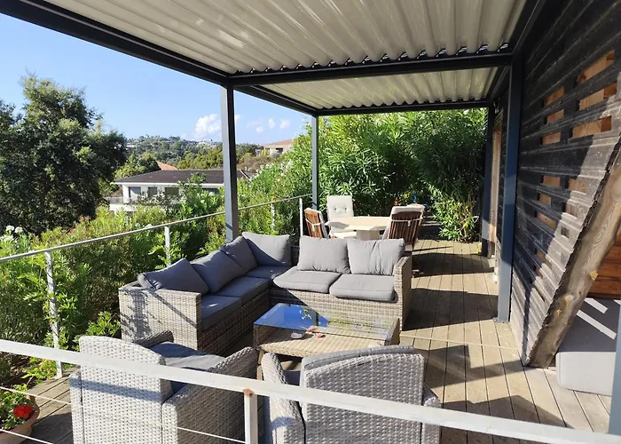 Willa Avec Piscine Et Belle Vue Proche Des Plages Et Commerces