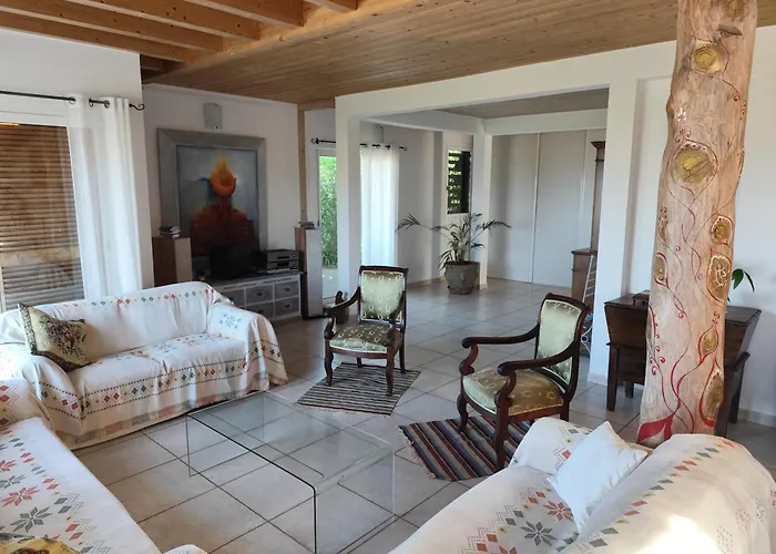Avec Piscine Et Belle Vue Proche Des Plages Et Commerces Villa *